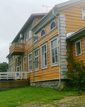 Vanha-Tuusjärven järvenpuoleinen sivu